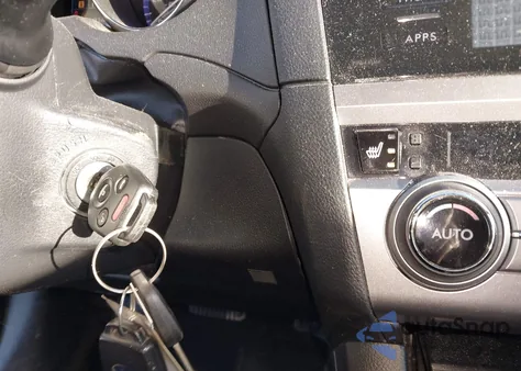 2015 Subaru Outback 2.5I Premium z USA, uszkodzony, nr VIN 4S4BSACC4F3218413